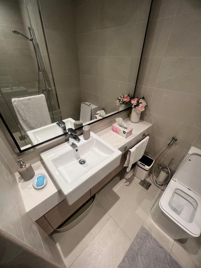 Modern Studio Center Of Дубай Экстерьер фото